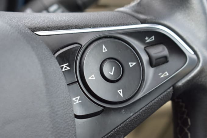 2025 Vauxhall Insignia