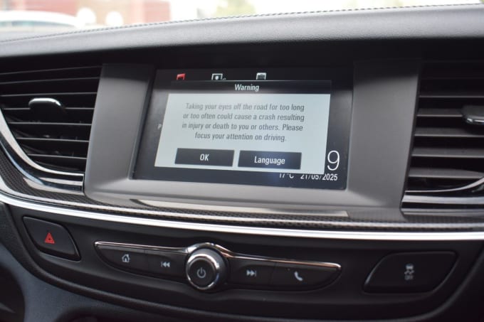 2025 Vauxhall Insignia