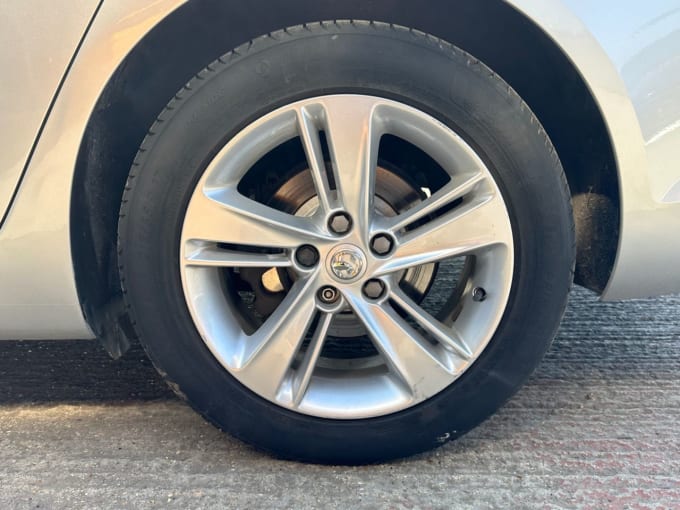 2025 Vauxhall Insignia
