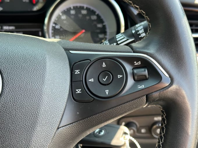 2025 Vauxhall Insignia