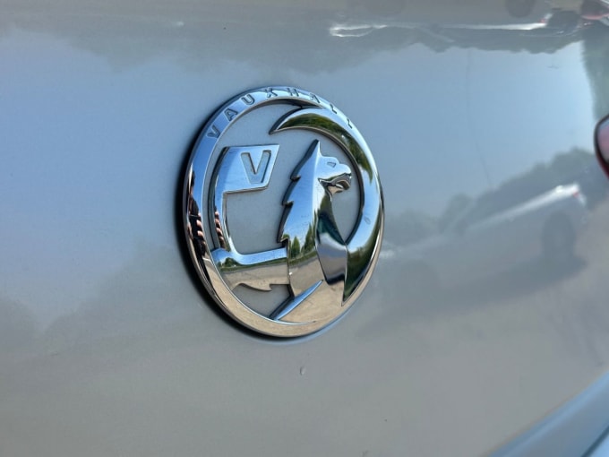 2025 Vauxhall Insignia