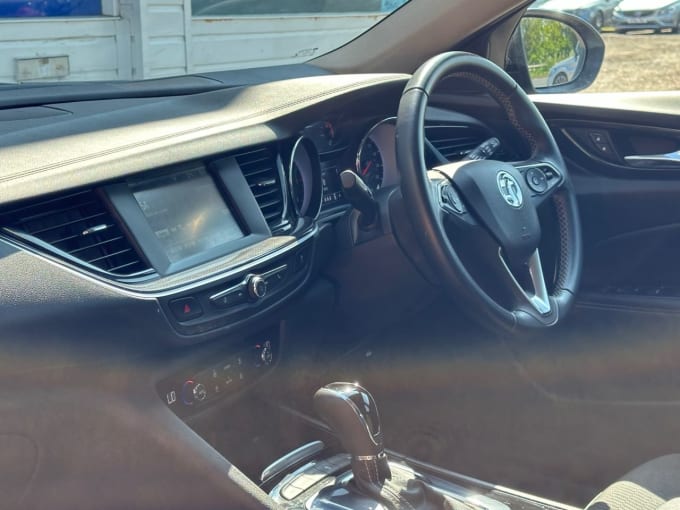 2025 Vauxhall Insignia