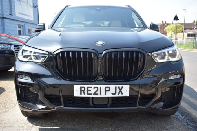 2025 BMW X5