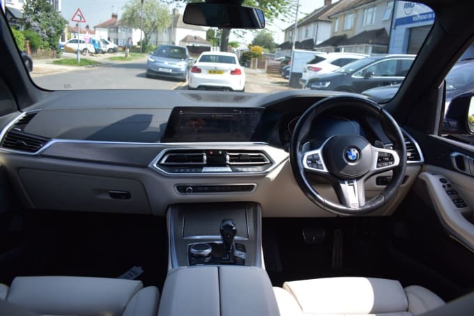 2025 BMW X5