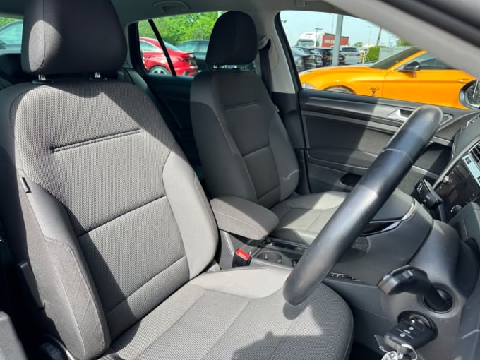2025 Volkswagen Golf