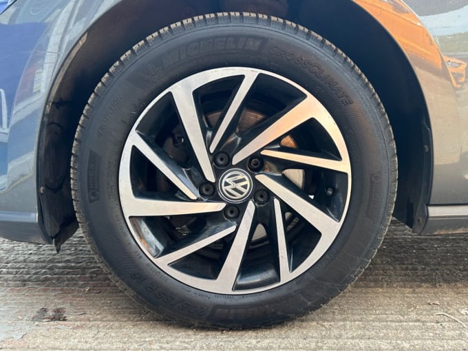 2025 Volkswagen Golf