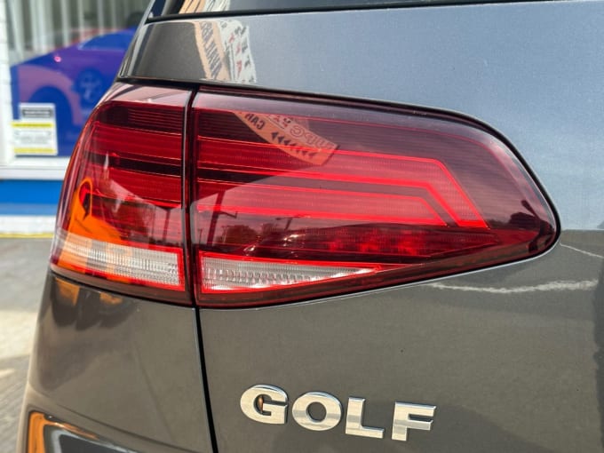 2025 Volkswagen Golf