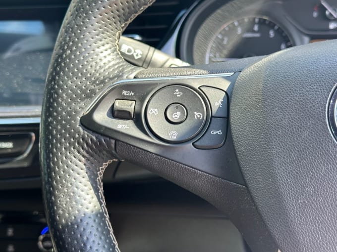 2025 Vauxhall Insignia