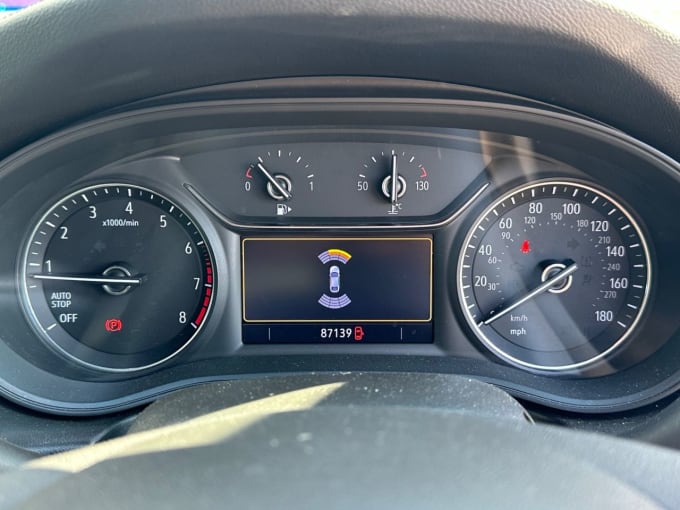 2025 Vauxhall Insignia