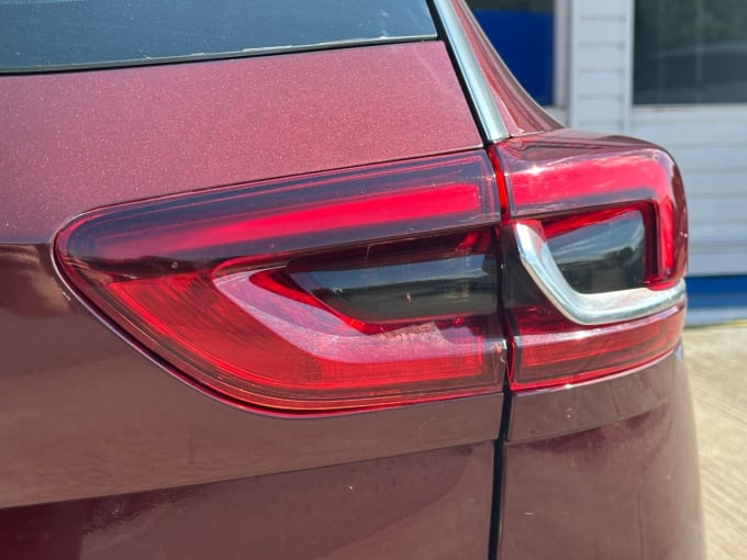 2025 Vauxhall Insignia