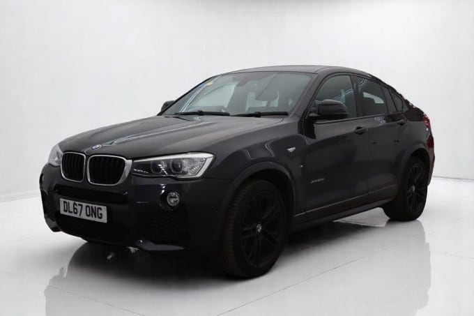 2025 BMW X4
