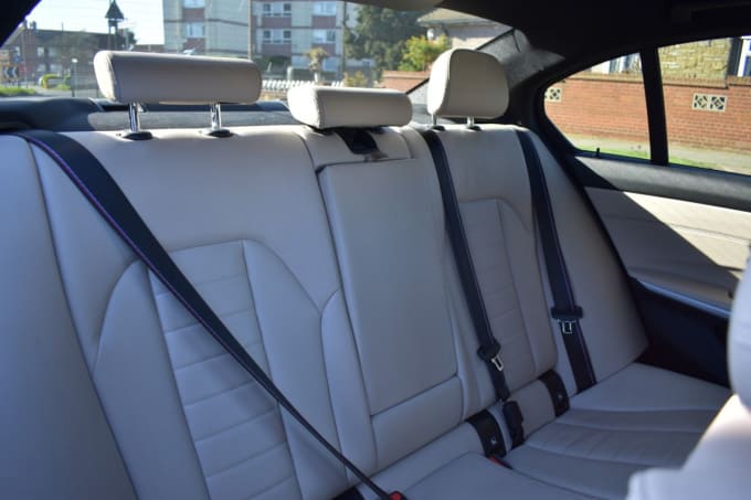 2016 Jaguar Xf