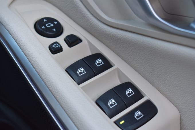 2016 Jaguar Xf