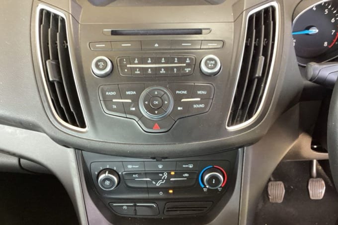 2025 Ford Grand C-max