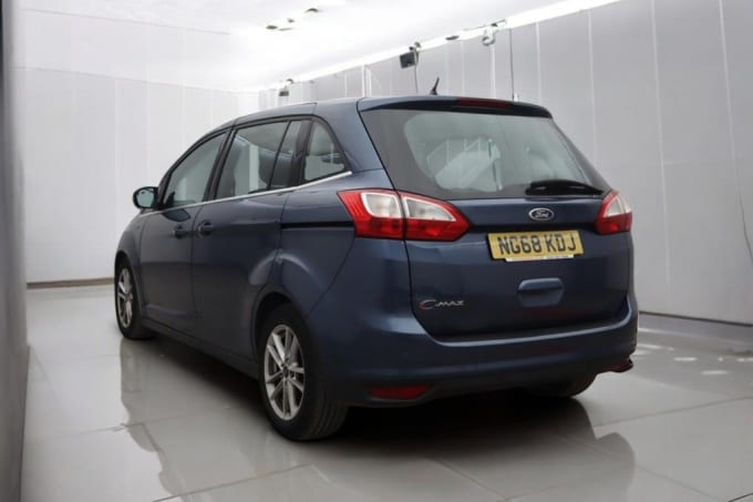 2025 Ford Grand C-max