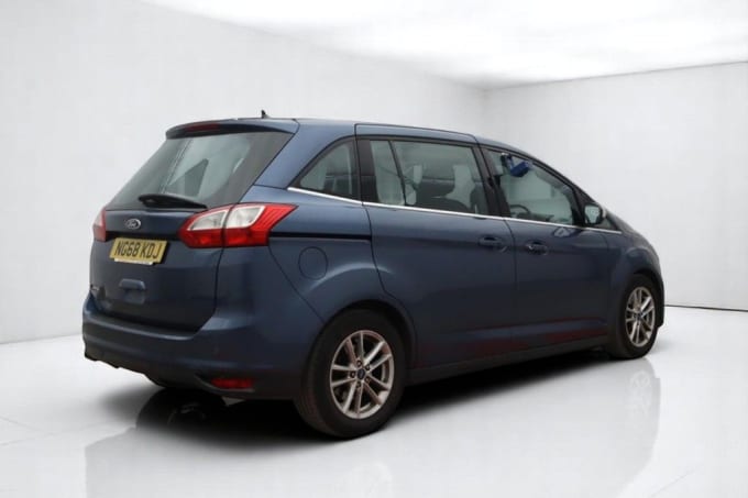 2025 Ford Grand C-max