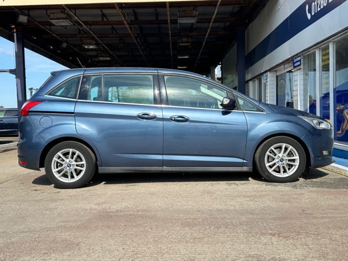 2025 Ford Grand C-max