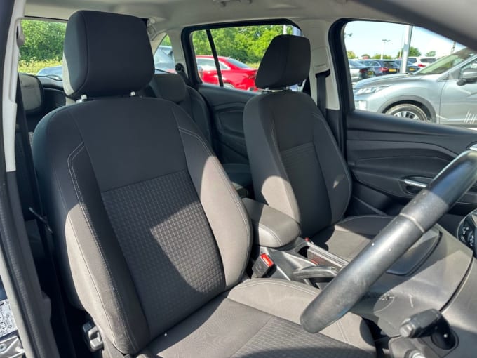 2025 Ford Grand C-max