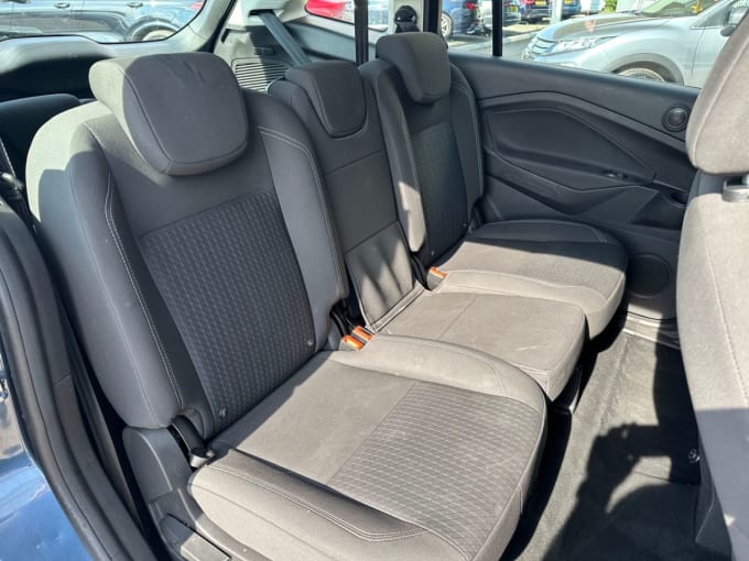 2025 Ford Grand C-max