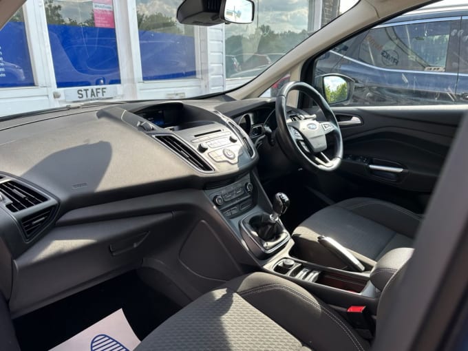 2025 Ford Grand C-max