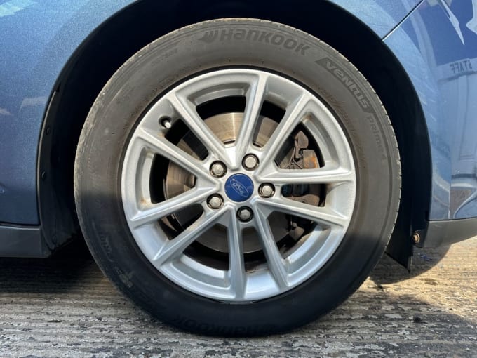 2025 Ford Grand C-max