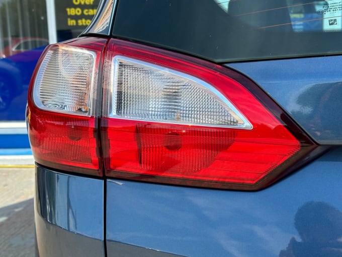 2025 Ford Grand C-max