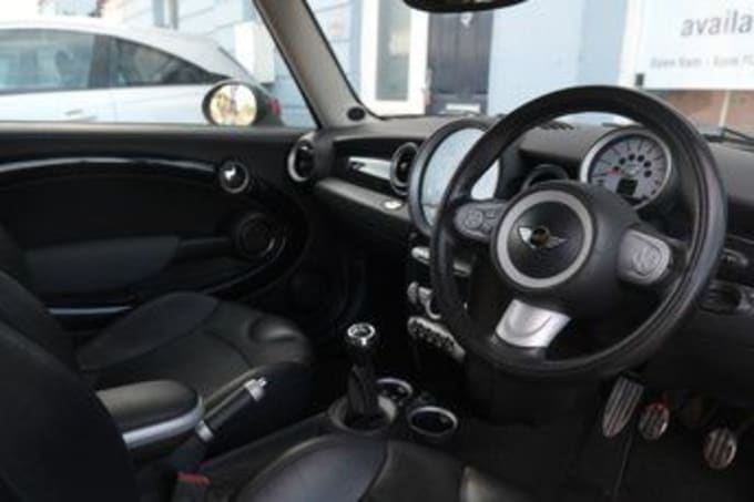2009 Mini Mini