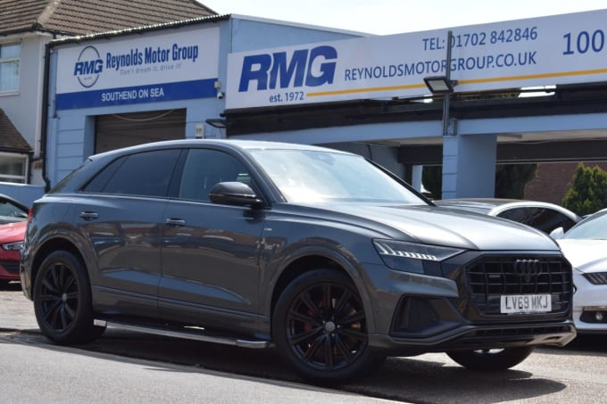 2025 Audi Q8