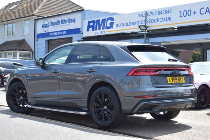 2025 Audi Q8