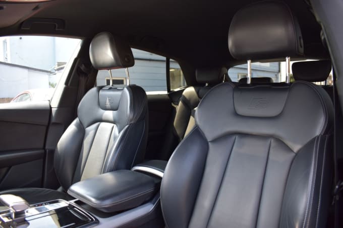 2025 Audi Q8