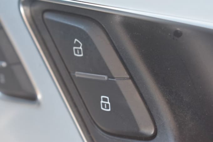 2025 Audi Q8