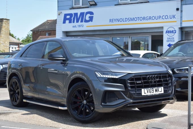 2025 Audi Q8