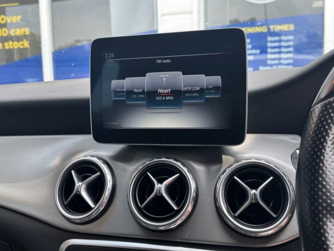 2025 Mercedes-benz 180