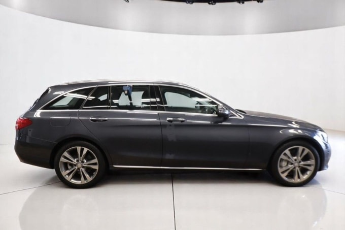 2025 Mercedes-benz C-class