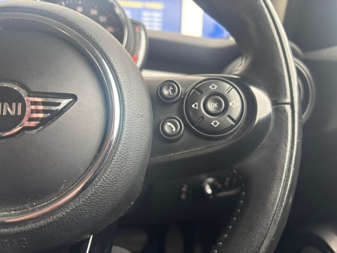 2025 Mini Hatch