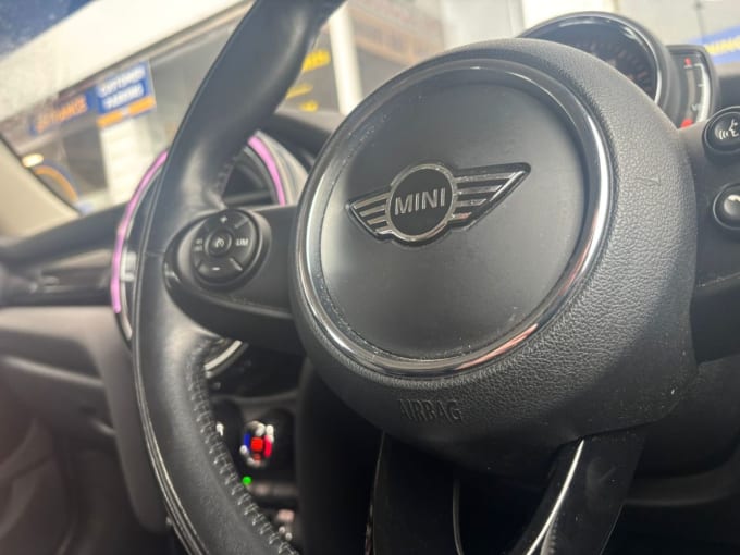 2025 Mini Hatch