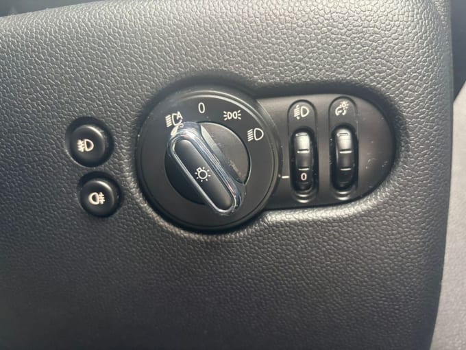 2025 Mini Hatch
