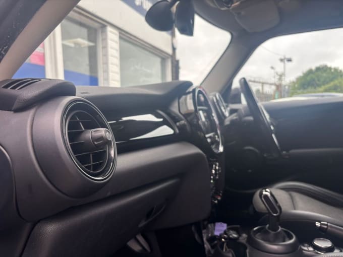 2025 Mini Hatch