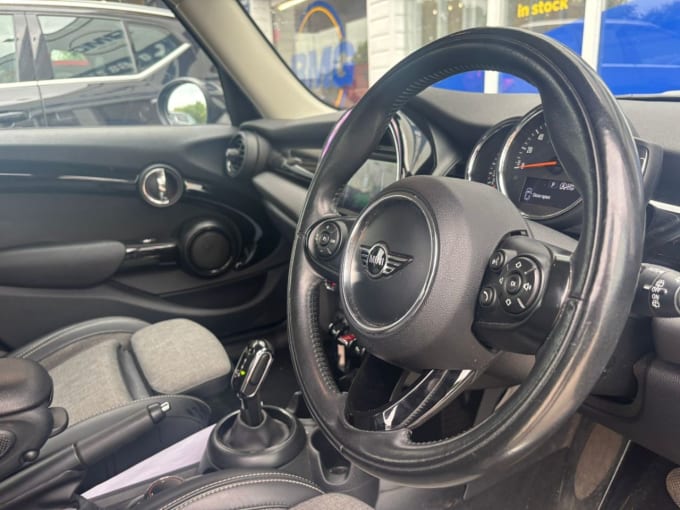 2025 Mini Hatch