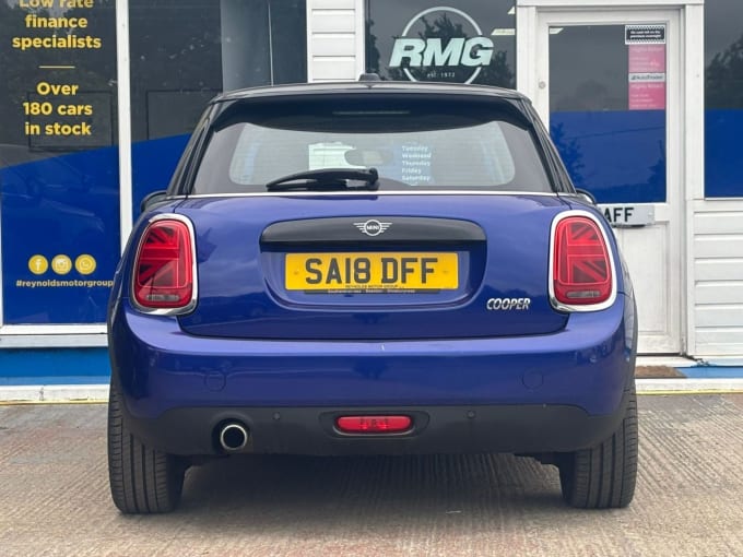 2025 Mini Hatch