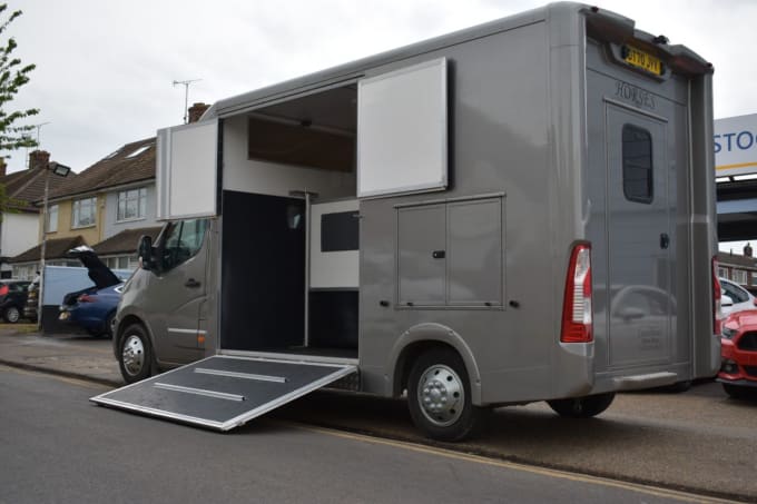 2021 Vauxhall Movano