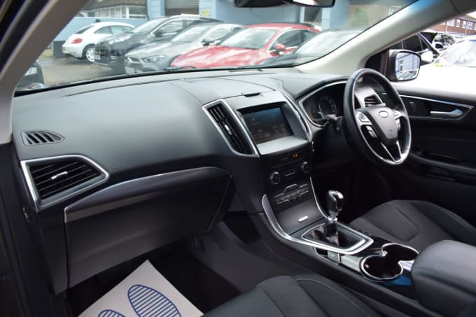 2025 Ford Edge