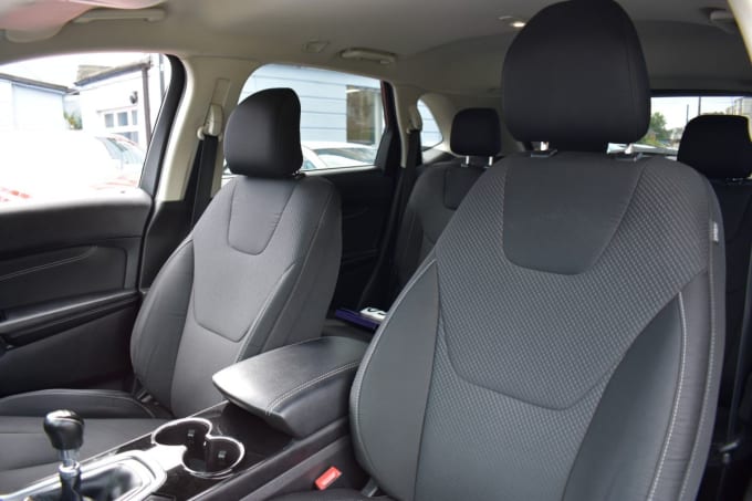 2025 Ford Edge
