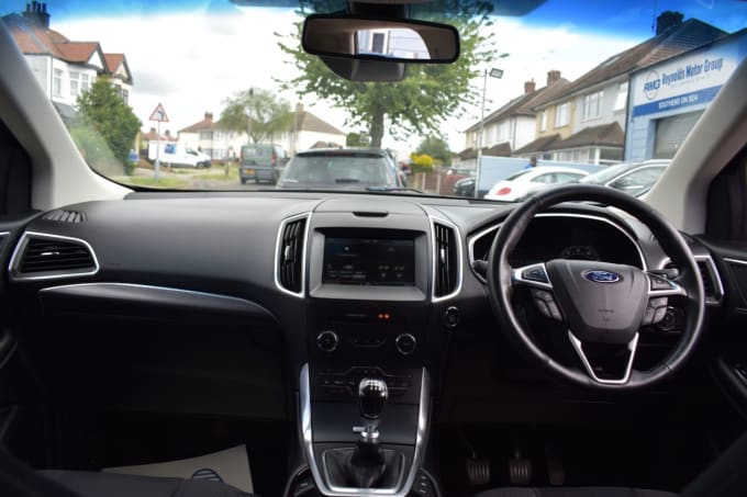 2025 Ford Edge
