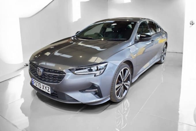 2025 Vauxhall Insignia