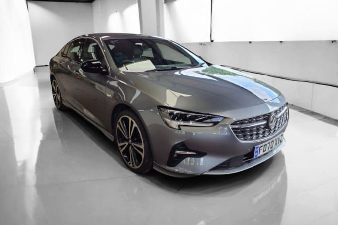 2025 Vauxhall Insignia