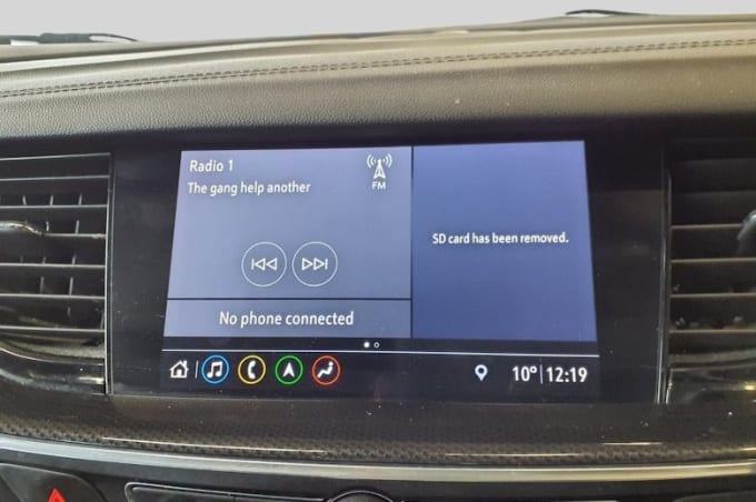 2025 Vauxhall Insignia