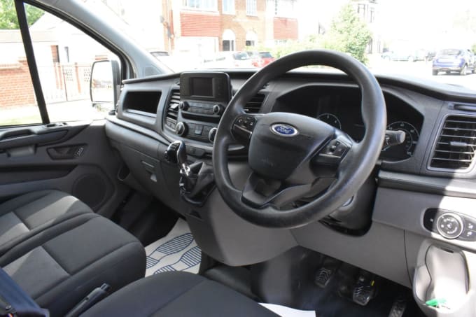 2025 Ford Transit Custom