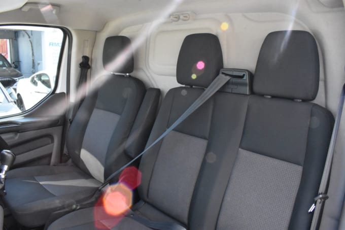 2025 Ford Transit Custom