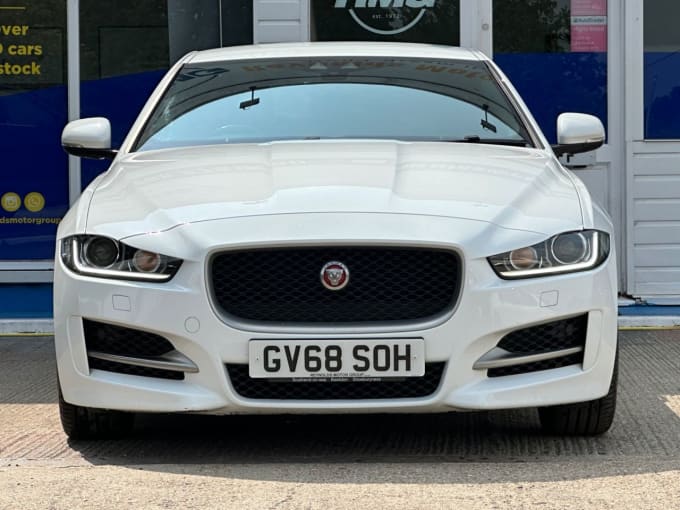 2025 Jaguar Xe